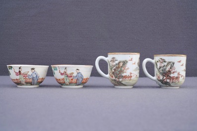 Twee paar fijne Chinese famille rose koppen en schotels, Yongzheng/Qianlong